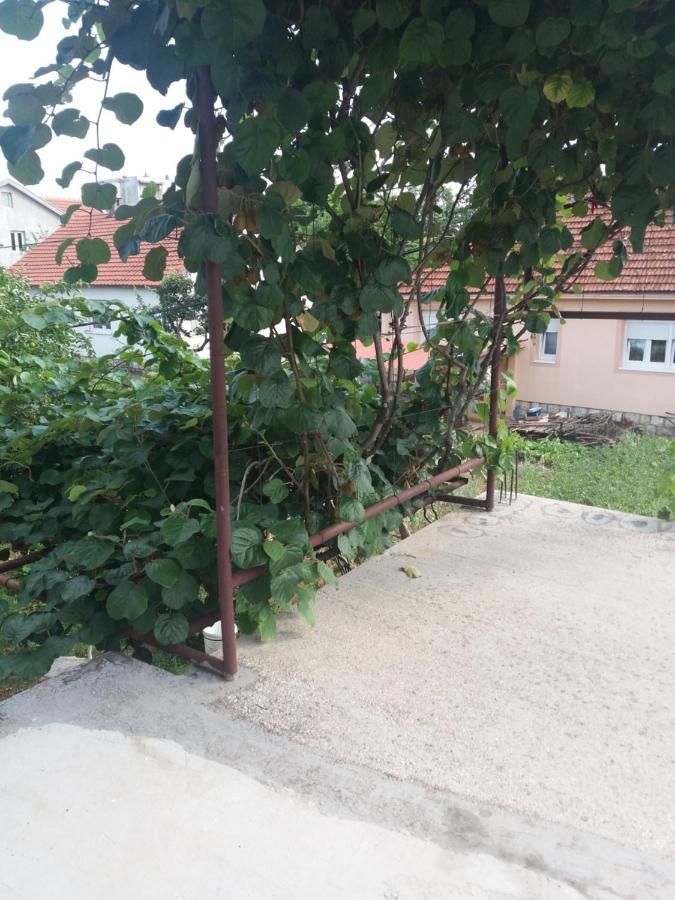 Apartman Mila I Kaja Nikšić Zewnętrze zdjęcie